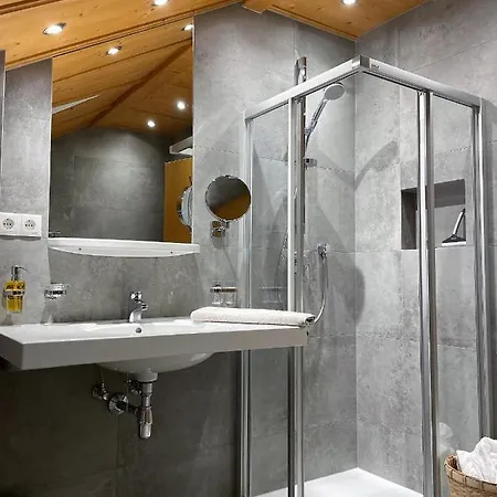 Alpin Maurer דירה